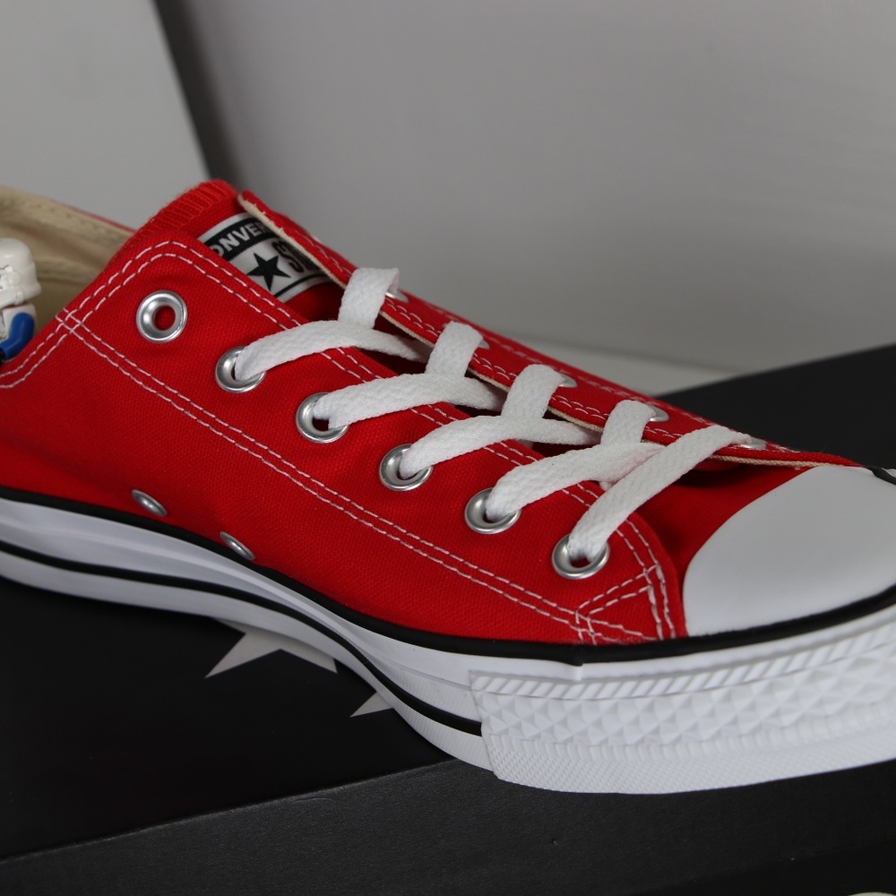 Converse Classic Red All Star Low Tops - Picture 4 of 7